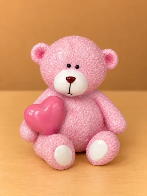 Dekorativna figura roze mede sa srcem